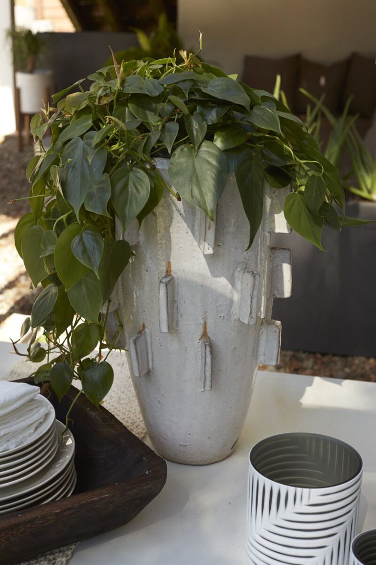 Ari Oversized Stoneware Vase - Image 3