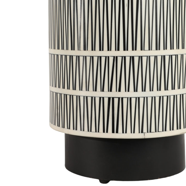 23" GOBIEL BLACK & WHITE COCKTAIL 2 RESIN TABLE - Image 4